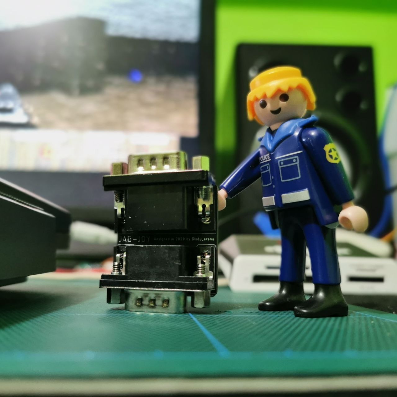 JAG-2-AMIGA Joystick adapter (prototype)